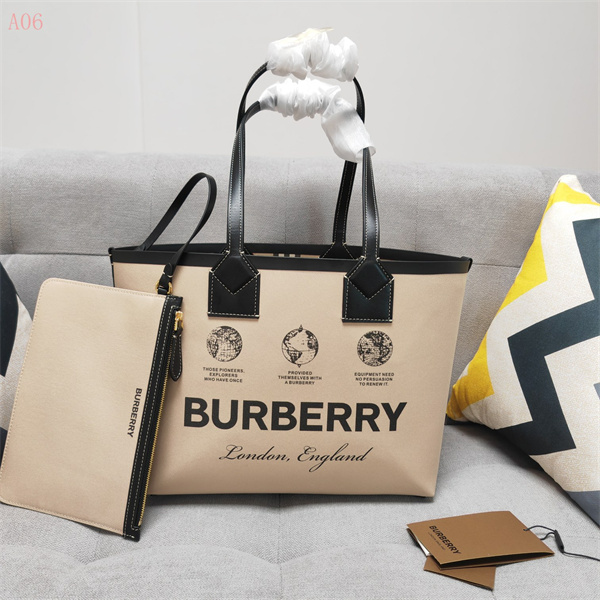 Burberry Bags AAA 055